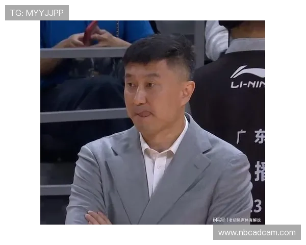 杜锋突发不适就医 拉科维奇暂代指挥